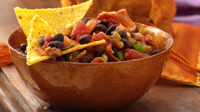 Trempette Sans Gluten À La Salsa Et Aux Haricots Noirs